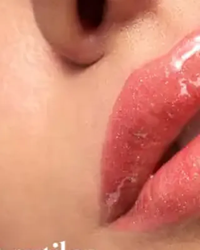 Hydra-Lip Brillo Labial Volumen - Iconic 67